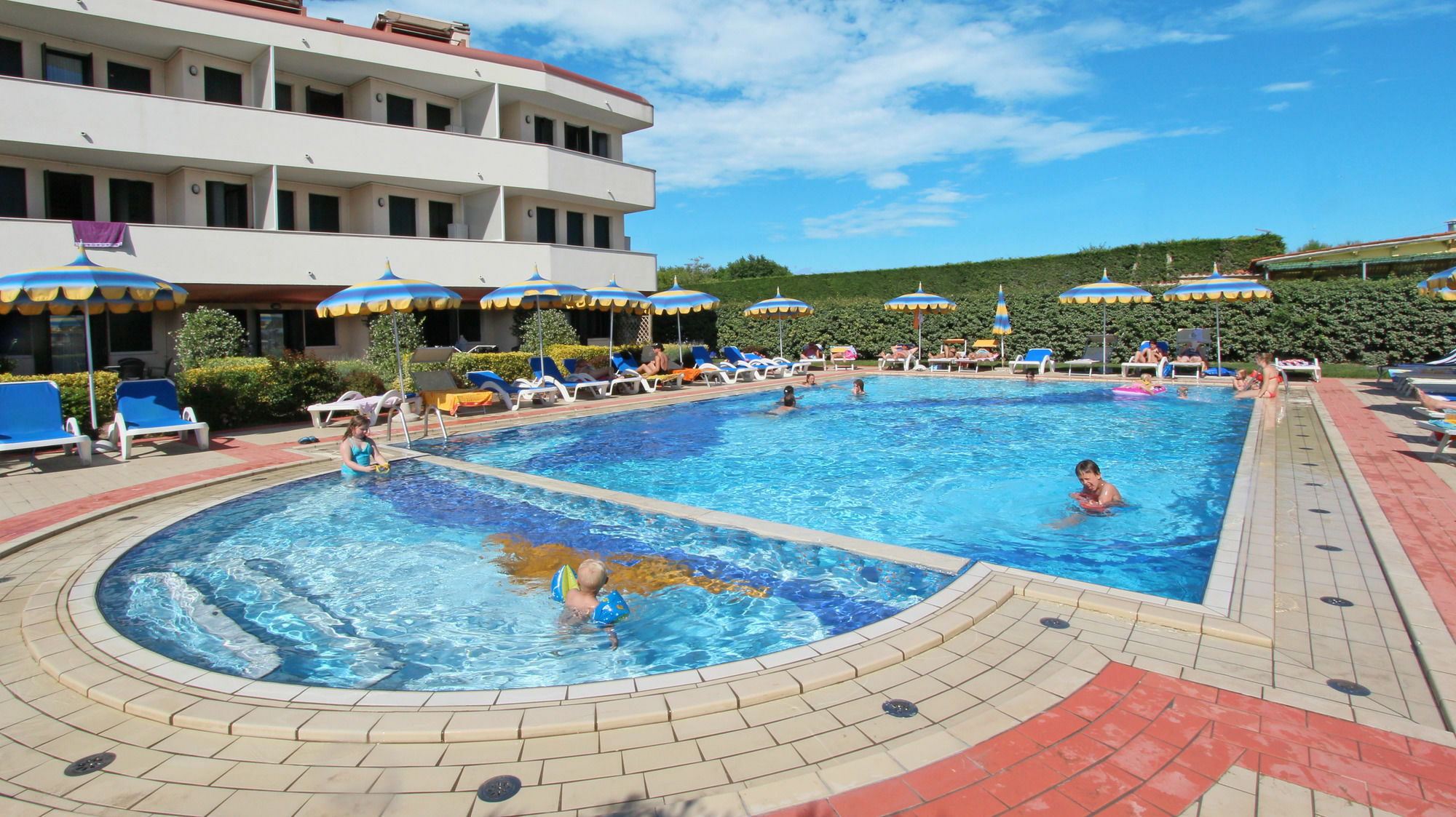 Eurobeach Residence Каваллино Экстерьер фото
